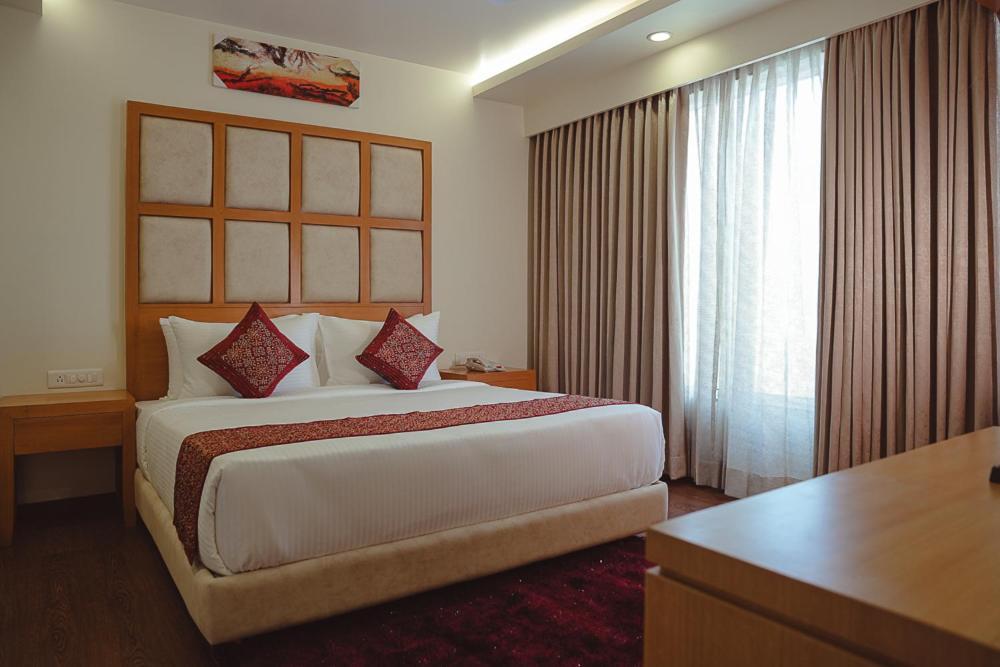 Ramee The Srinivas Palace Bhuj Ngoại thất bức ảnh