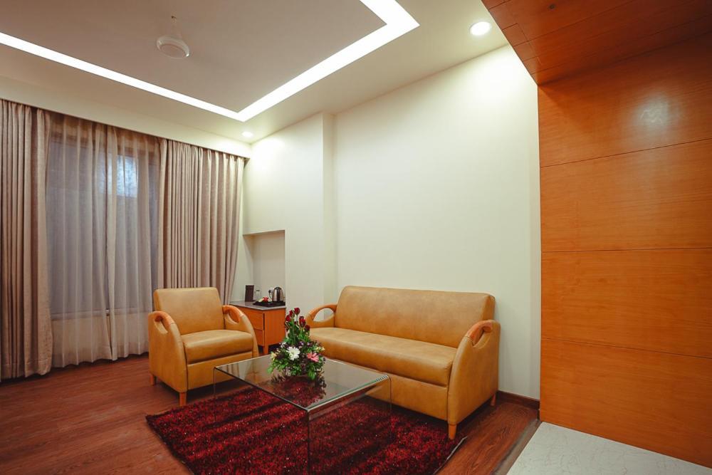 Ramee The Srinivas Palace Bhuj Ngoại thất bức ảnh